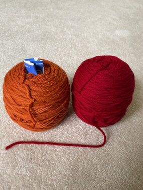 2 Skeins Berroco Vtg 40% Wool Blend Yarns Color 5102 & Deep Red No Tag
